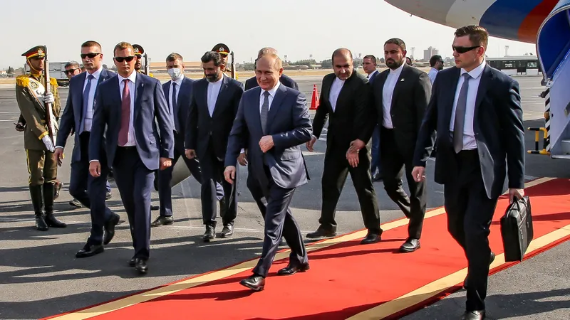 Putin, șchiop, cu o mână inertă, în Iran să cumpere drone/foto: profimedia