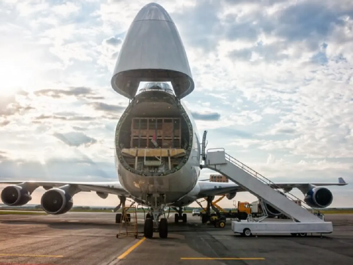 Avion de marfă - Foto: Freepik (rol ilustrativ)