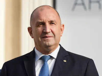 Rumen Radev participă la o fotografie de grup, în cadrul celei de-a 20-a reuniuni informale a șefilor de stat ai Grupului Arraiolos, la Tallinn, Estonia - Foto: Profimedia Images