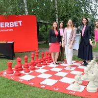 Vedete, medici și sportivi susțin prevenția în sănătate la Race for the Cure România 2025 Foto: Superbet