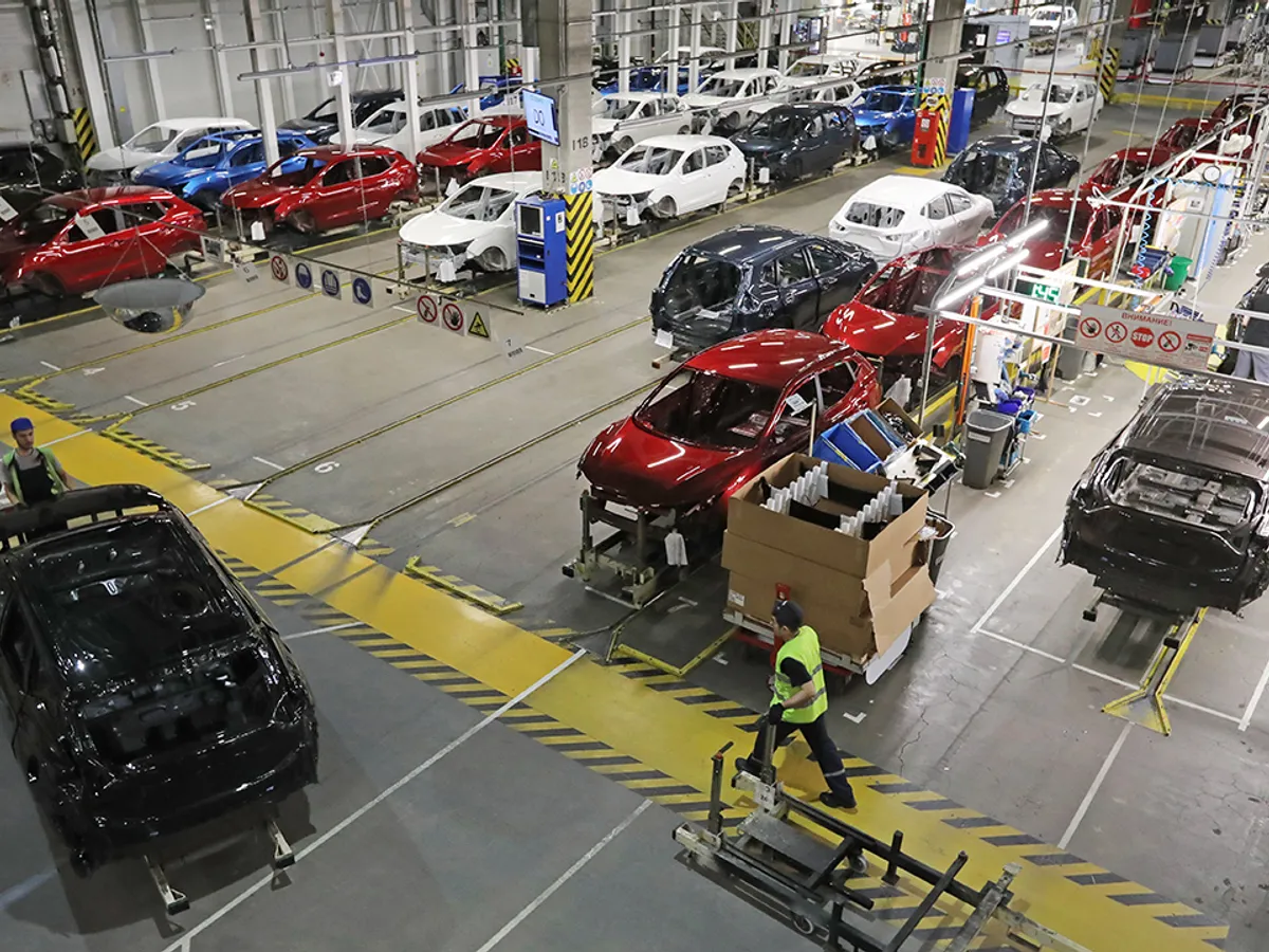 Nissan va opri activitatea la fabrica din Rusia/foto: fox business
