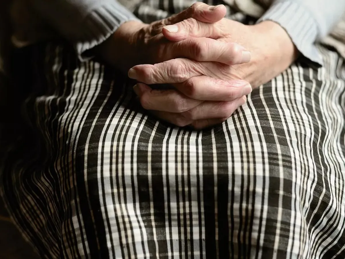 Cum a ajuns o femeie cu 12 copii să fie abandonată în spital? Niciunul nu o mai vrea - Foto: Arhiva (imagine cu rol ilustrativ)