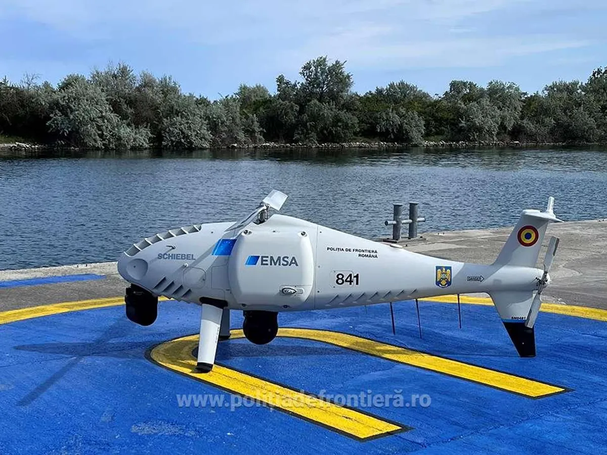 Frontiera de la Marea Neagră, supravegheată Frontiera României de la Marea Neagră, supravegheată din nou cu drone de tip elicopter / FOTO: politiadefrontieră.ro