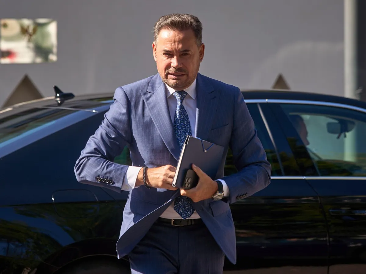 PNL închide ușa unui Guvern cu PSD. Falcă: „Agresorul nu poate să stea în același pat cu victima”