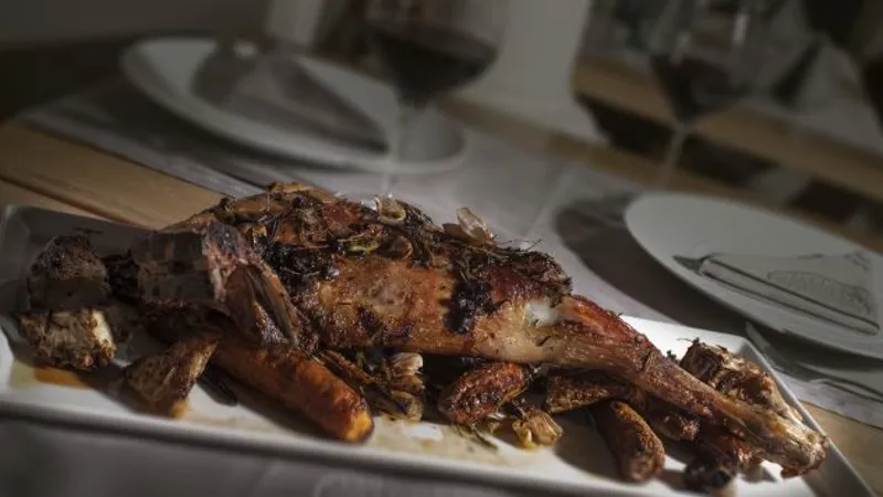 Friptură de miel à la Chef Hadad. / Foto: chefjosephhadad.ro