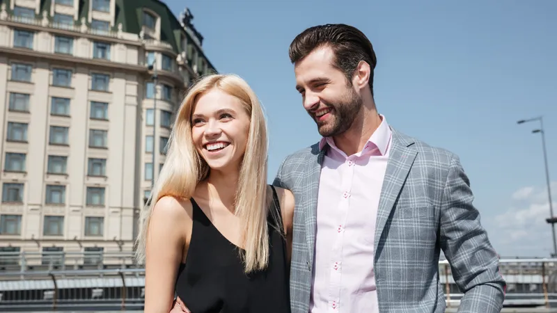 Care români iau o primă de 1.500 lei la salariu în noiembrie? Pe ce pot cheltui banii? - Foto: Freepik (rol ilustrativ)