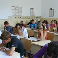 Elevii ieșeni care au luat note mari riscă să ajungă în licee mai „slabe”. Care este explicația/FOTO: Profimedia