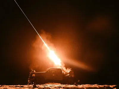 O nouă armă misterioasă a Ucrainei doboară drone cu un fascicul direcționat