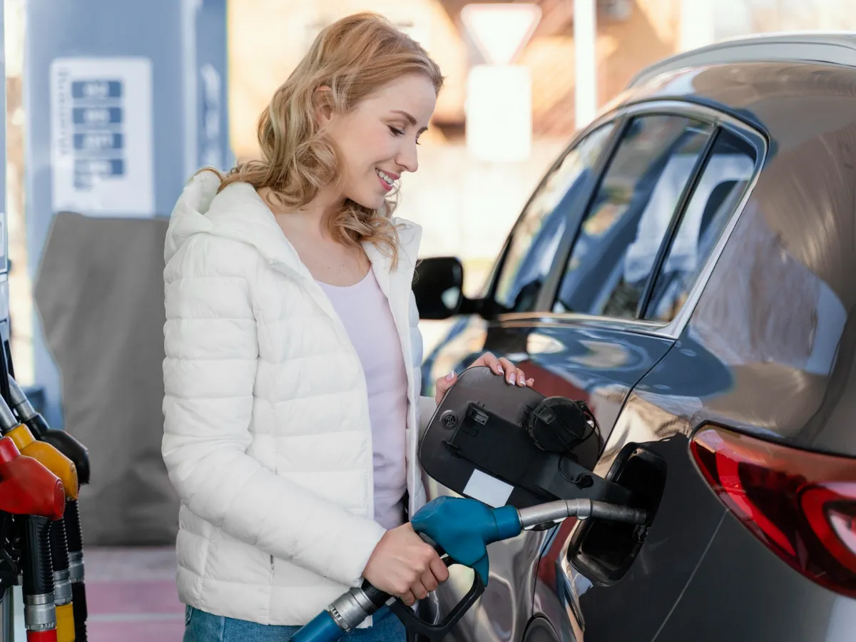 Femeie alimentând - Foto: Freepik