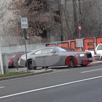 Dacă Viviana Rădoi are BMW Alpina B7, Mirel Rădoi și-a luat Rolls-Royce Wraith de +300.000 €. / Foto: captură video, spynews.ro
