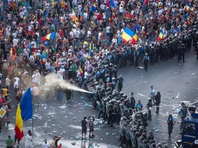 Violențe în Piața Victoriei Foto: INQUAM PHOTOS/ Adriana Neagoe