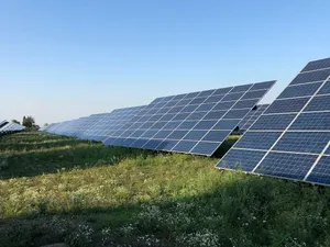 Investiții în panouri fotovoltaice cu puterea a 20 de reactoare nucleare - Foto: Pexels (cu rol ilustrativ)