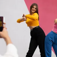 Reprezentanți ai TikTok vor fi audiați la Parlamentul European. Au fost influențate alegerile Foto: Freepik (fotografie cu caracter ilustrativ)