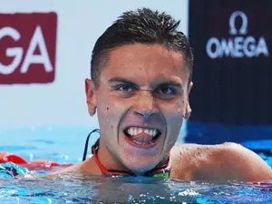 David Popovici, în semifinale la 100 m liber, cu cel mai bun timp. Pan Zhanle, din nou sub așteptări
