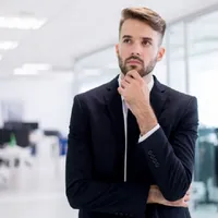 Noi obligații pentru firmele din România. „Capitalul social, 8.000 de lei”. Card bancar, obligatoriu - Foto: Freepik (rol ilustrativ)