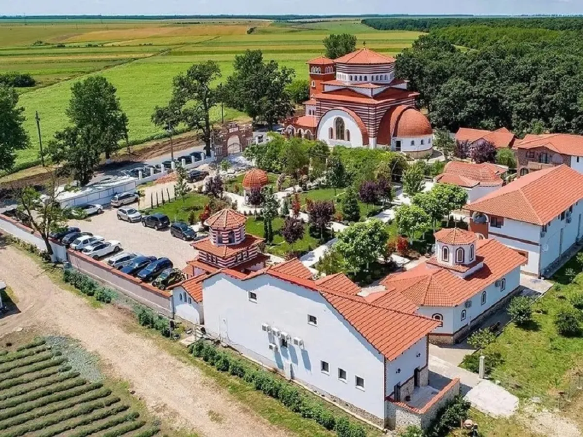 Moaștele Sfintei Împărătese Elena, pentru prima oară în România