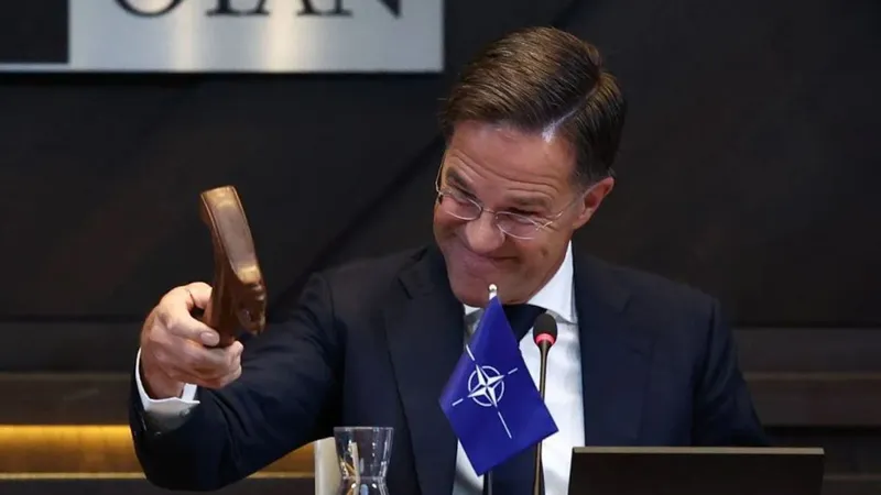 Moscova s-a speriat de ciocanul lui Rutte - Foto: X/front_ukrainian