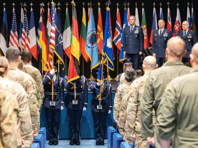 General Jason T. Hinds a preluat Comandamentul Aerian NATO - Foto: Profimedia Images