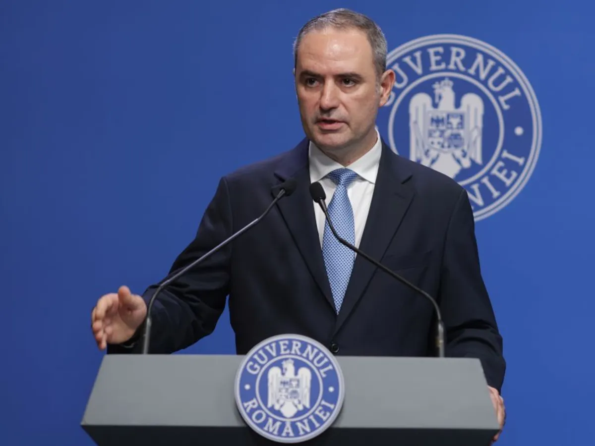 Ministrul Finanţelor, Alexandru Nazare, în conferinţă de presă - Foto: INQUAM PHOTOS/George Călin