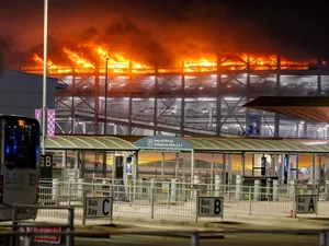 Aeroportul Londra Luton, folosit și de low-cost-urile din România, paralizat de un incendiu - Foto: Profimedia Images