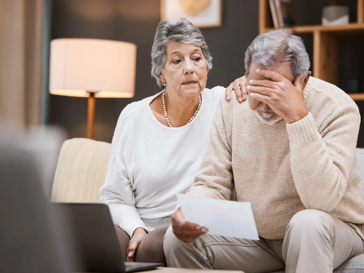 Pensionari supărați la pensie - Foto: Freepik