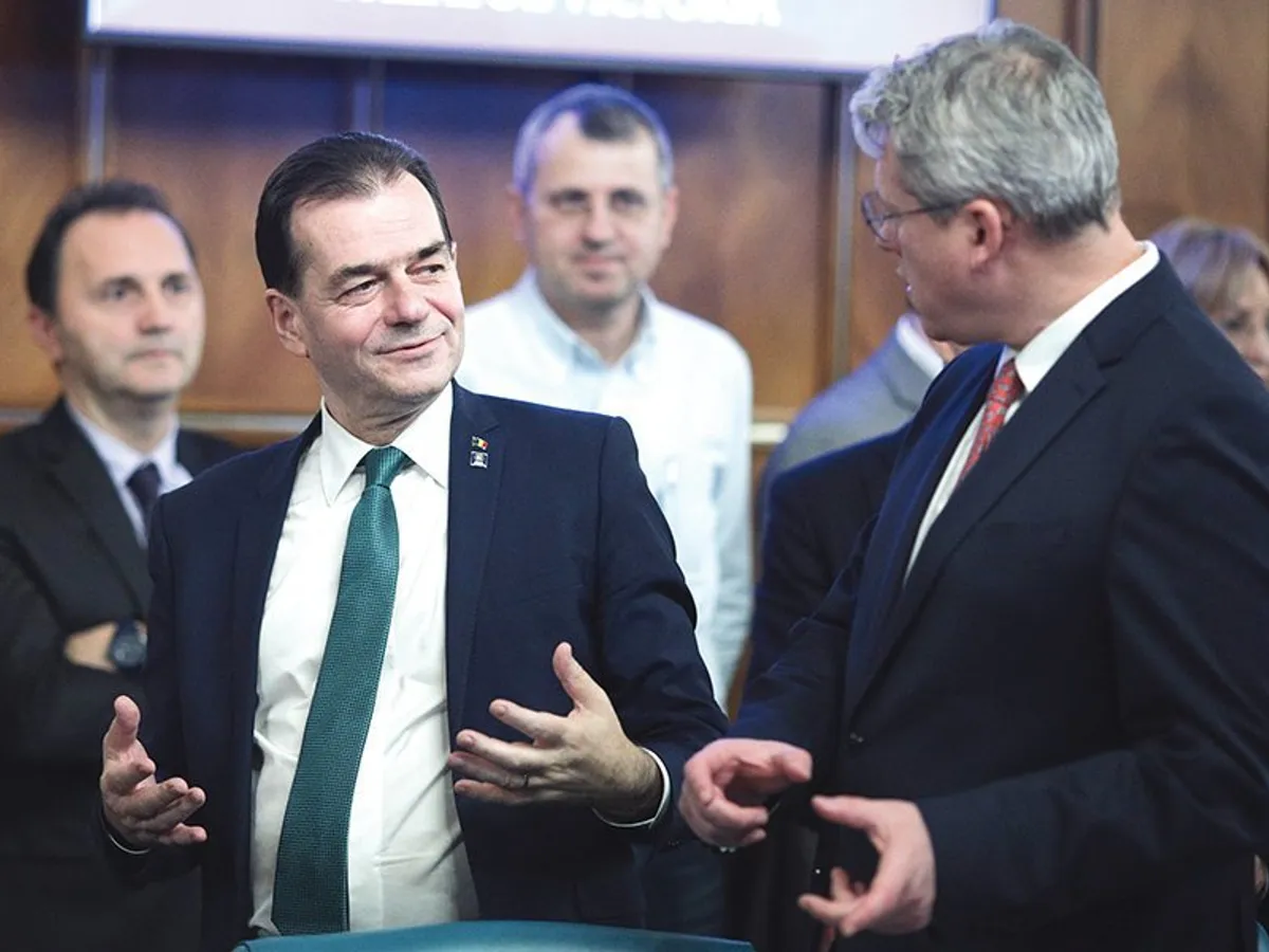 ȚINTE  Premierul Ludovic Orban și ministrul Justiției, Cătălin Predoiu, au fost atacați dur pe tema desființării secției speciale de investigare a magistraților - Foto: INQUAM PHOTOS/ Octav Ganea