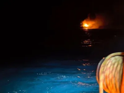 Primele imagini de la bordul navei care a luat foc după ce a fost lovită în Marea Neagră