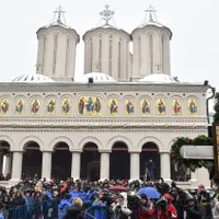 Calendarul bisericesc ortodox are aplicație pe telefonul mobil - Foto: Facebook/Agenția de Știri Basilica (cu rol ilustrativ)