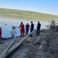 Un băiețel din Dăbuleni nu s-a mai întors de la joacă. Bicicleta şi hainele, găsite pe malul Dunării. / Foto: News.ro