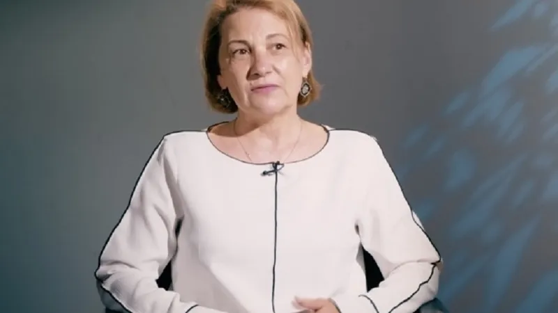 Cine e gimnasta care a fost colegă cu Nadia, la Montreal