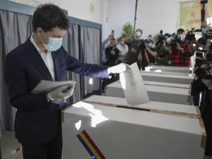 Nicușor Dan a votat. Foto Inquam Photos/Octav Ganea