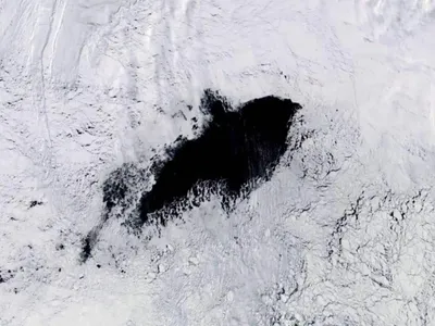 Oamenii de știință au dezlegat misterul găurii de dimensiunea Elveției apărută în Antarctica - Foto: National Geographic