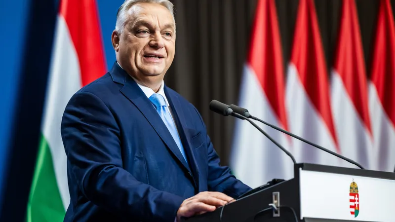 Călin Georgescu, delir: Ministrul Educației bagă cipuri copiilor în cap. România, vândută lui Orban - Foto: Profimedia Images
