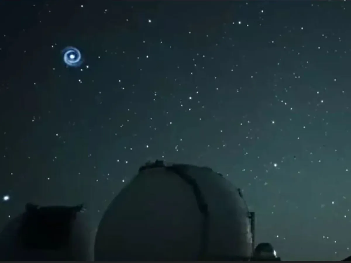 O misterioasă spirală în mișcare a apărut deasupra Hawaii/Foto: telescop subaru