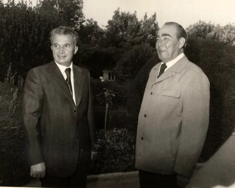 Nicolae Ceaușescu și Leonid Brejnev