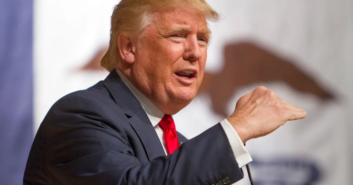 Trump susține că SUA trebuie să „dețină” Groenlanda pentru a împiedica Rusia să o preia • Newsweek România