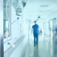 Ploaia nu distruge doar drumuri ci și spitale. Două săli de operație afectate de precipitații - Foto: Profimedia / imagine rol ilustrativ