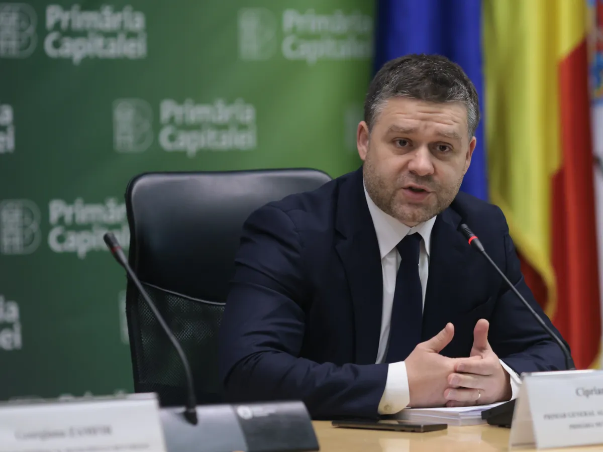 Ciprian Cicu, la şedinţa CGMB - Foto: INQUAM PHOTOS/George Călin