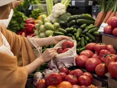 Piaţă de legume şi fructe - Foto: Freepik (Imagine cu rol ilustrativ)