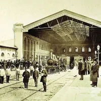 În 1869, trenul mergea 67 km București - Giurgiu. Acum, 115 km. În 18 ani, nu s-a refăcut un pod - Foto: Facebook/România Regală