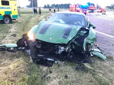 Arestat pentru viteză, după ce și-a făcut praf Porsche-ul de 200.000 €. L-a dat de gol cutia neagră - Foto: Facebook / GTBOARD.com