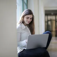 123 de medalii la Olimpiada de informatică - Foto: Pexels / Adrea Piquaido