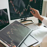 Capitalizarea bursieră de la BVB a urcat cu aproape 7% în ultima săptămână, reducând scăderile din primele săptămâni ale conflictului din Ucraina