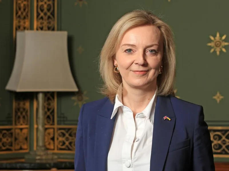 Liz Truss crede că Rusia foloseşte negocierile ca o diversiune pentru a-şi "regrupa" forţele - Foto: thetimes.co.uk