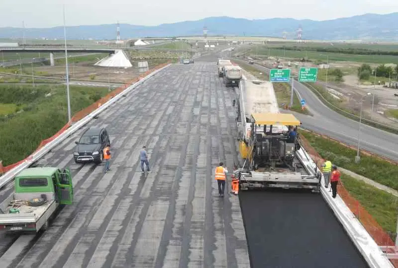 Lucrările avansează cu 0,01% într-o lună pe Autostrada Sebeș – Turda care are 5 ani întârziere /ziarulunirea.ro