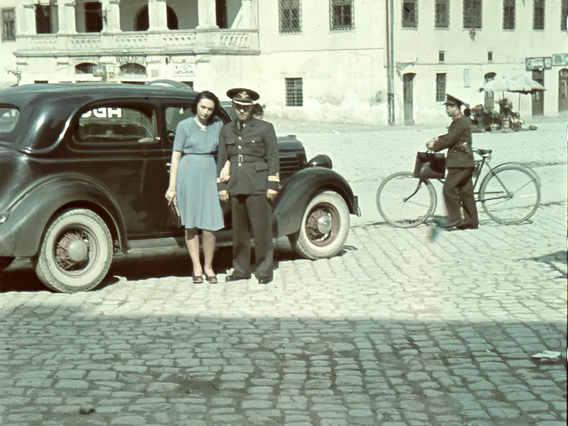 Imagini color unice din România în 1942-1946, în plin Război: Sibiu, Făgăraș, Brașov, București - Foto: Facebook/Arhiva de Fotografie