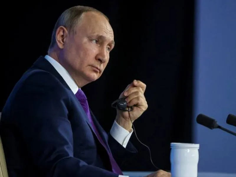 Vladimir Putin „vrea să distrugă Ucraina şi să restabilească URSS” /FT