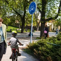 Un puști de 5 ani a ucis din greșeală o pensionară într-un parc - Foto: Profimedia Images - Caracter ilustrativ