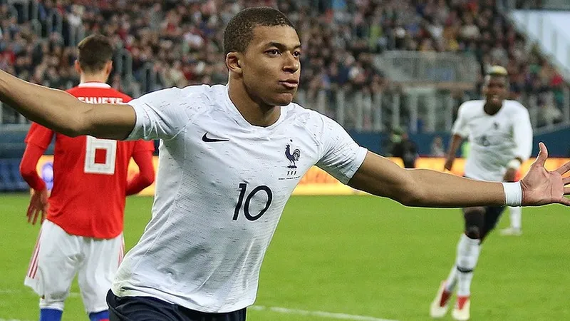 Kylian Mbappe, sumă uriaşă de bani refuzată - Foto: Wikimedia/Кирилл Венедиктов/CC BY-SA 3.0