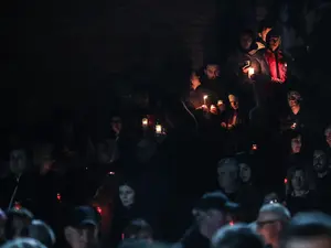 Cum ținem și unde punem lumânările și candelele de Paște Foto: INQUAM Photos/ Alexandru Busca